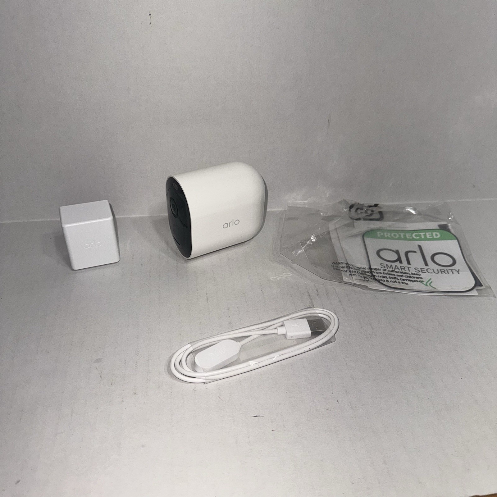 Arlo Pro 5S 2K VMC4060 Indoor/Outdoor Wire Free Spotlight Security Camera White