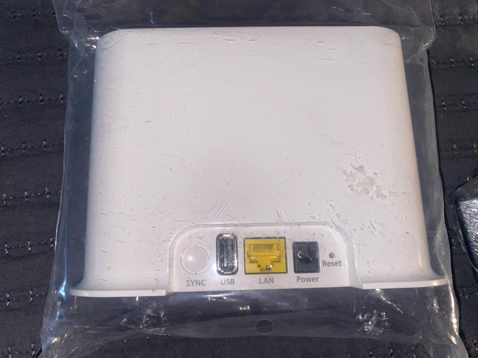 Arlo VMB4500 Base Station with Power Adapter New Sealed