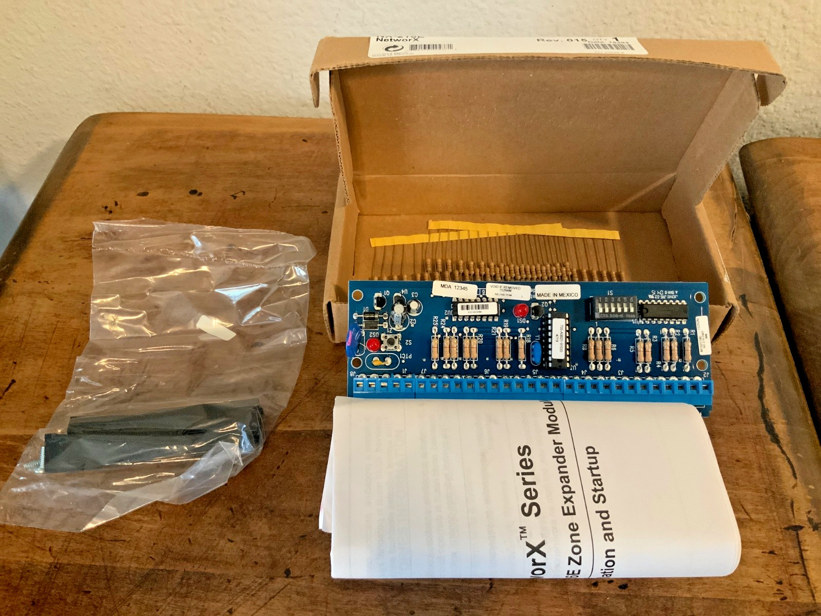 GE Interlogix UTC Caddx-Caddi Controls NX-216E Security 16-Zone Expander Module