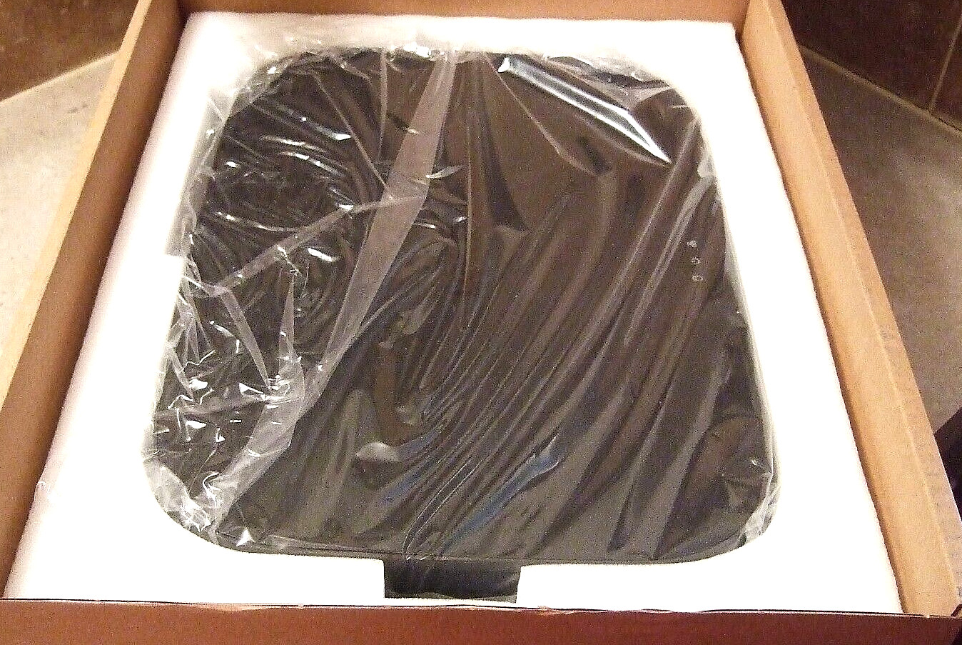 Lorex 4K Ultra HD 8CH 1TB Analog Security System – Complete System – NIB