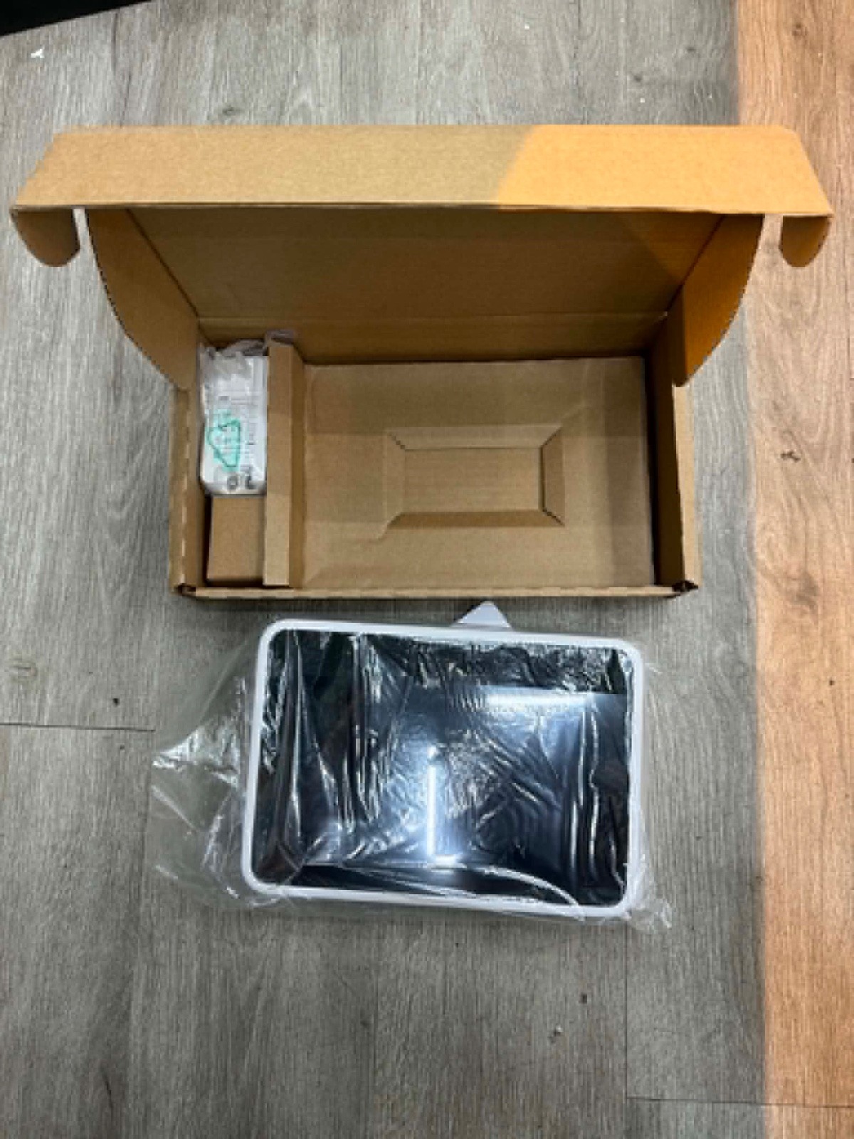 Vivint Smart Home Panel Smart Hub VS-SH2000-C00 White New Fast Shipping