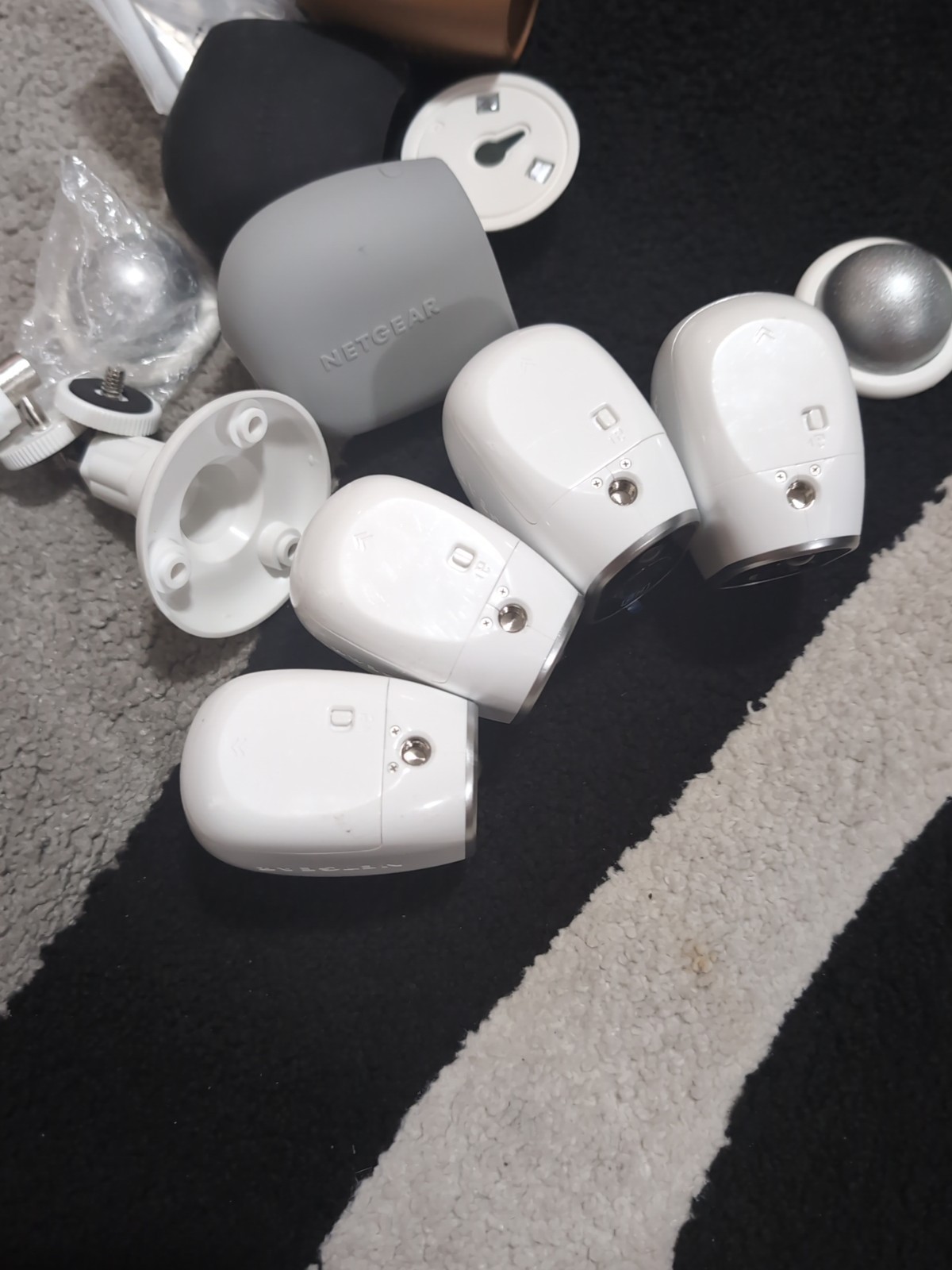 Arlo NETGEAR VMC3030 Add-on HD Indoor / Outdoor Security Camera Only, lot of 4