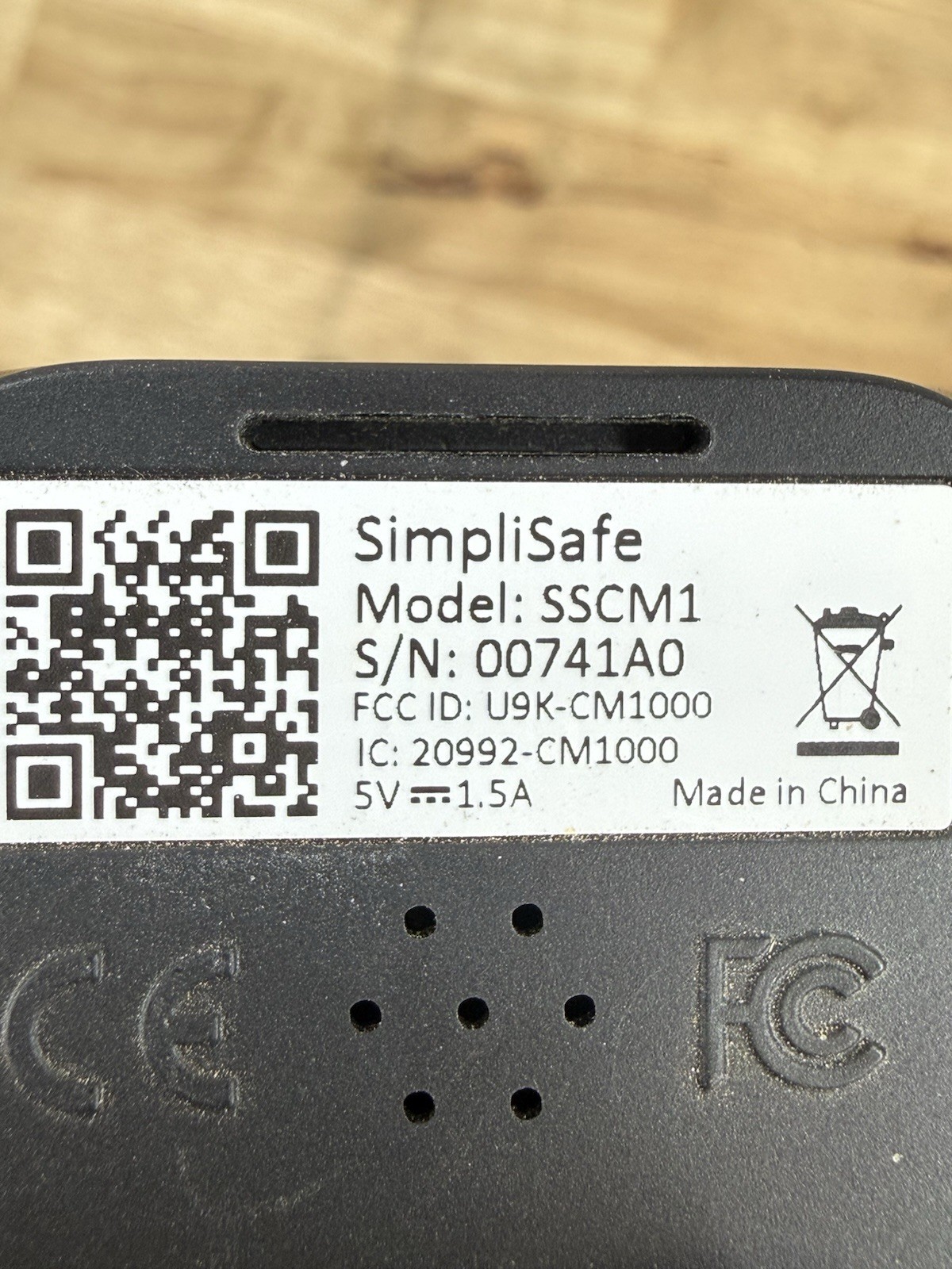 2 x SimpliSafe SimpliCam SSCM2 1080p Indoor Wi-Fi Security Cameras – One Cord