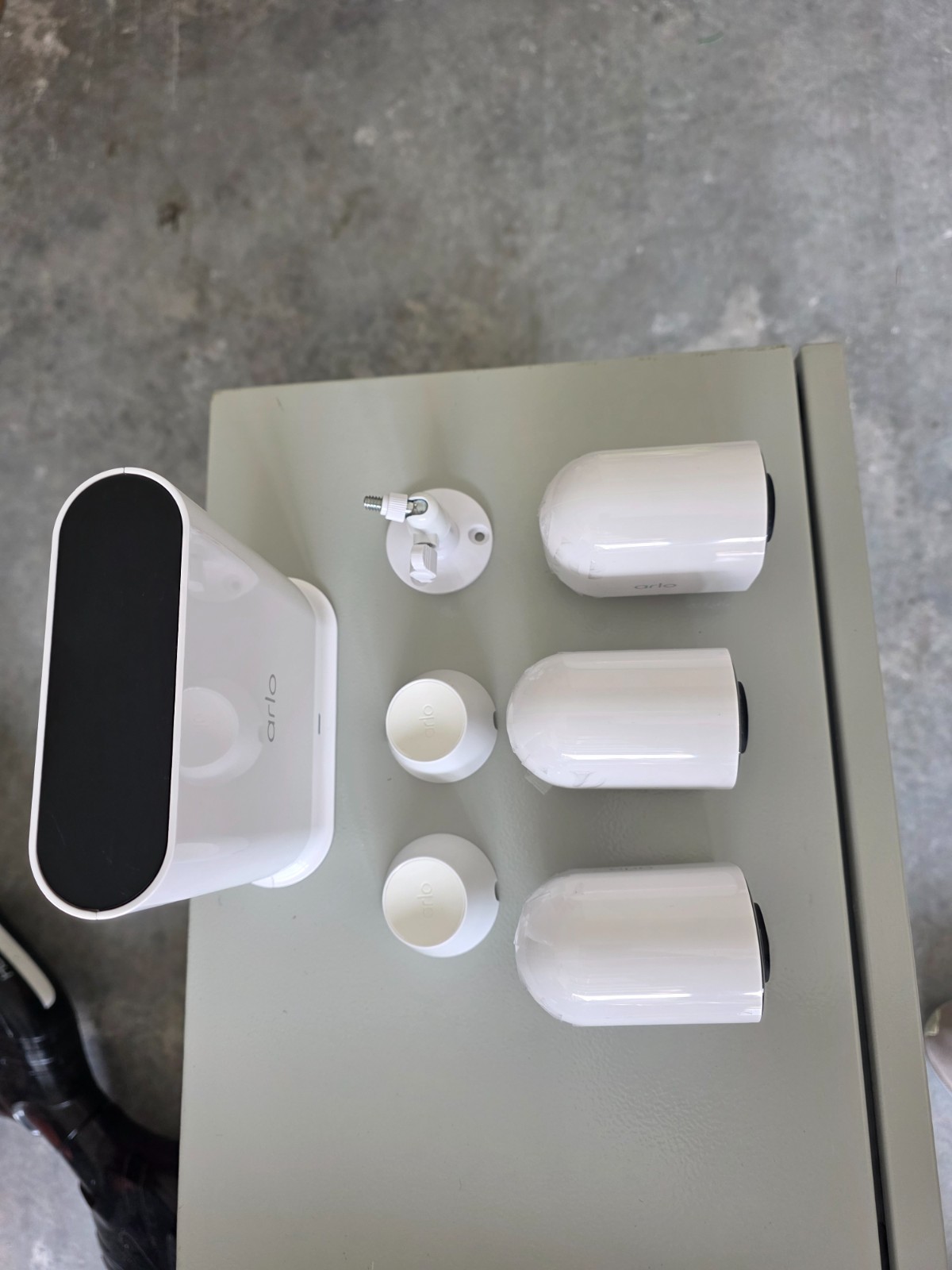 Arlo – Ultra 3 Outdoor Security Cameras BUNDLE 4K HDR (3rd Gen, 2025 Release)