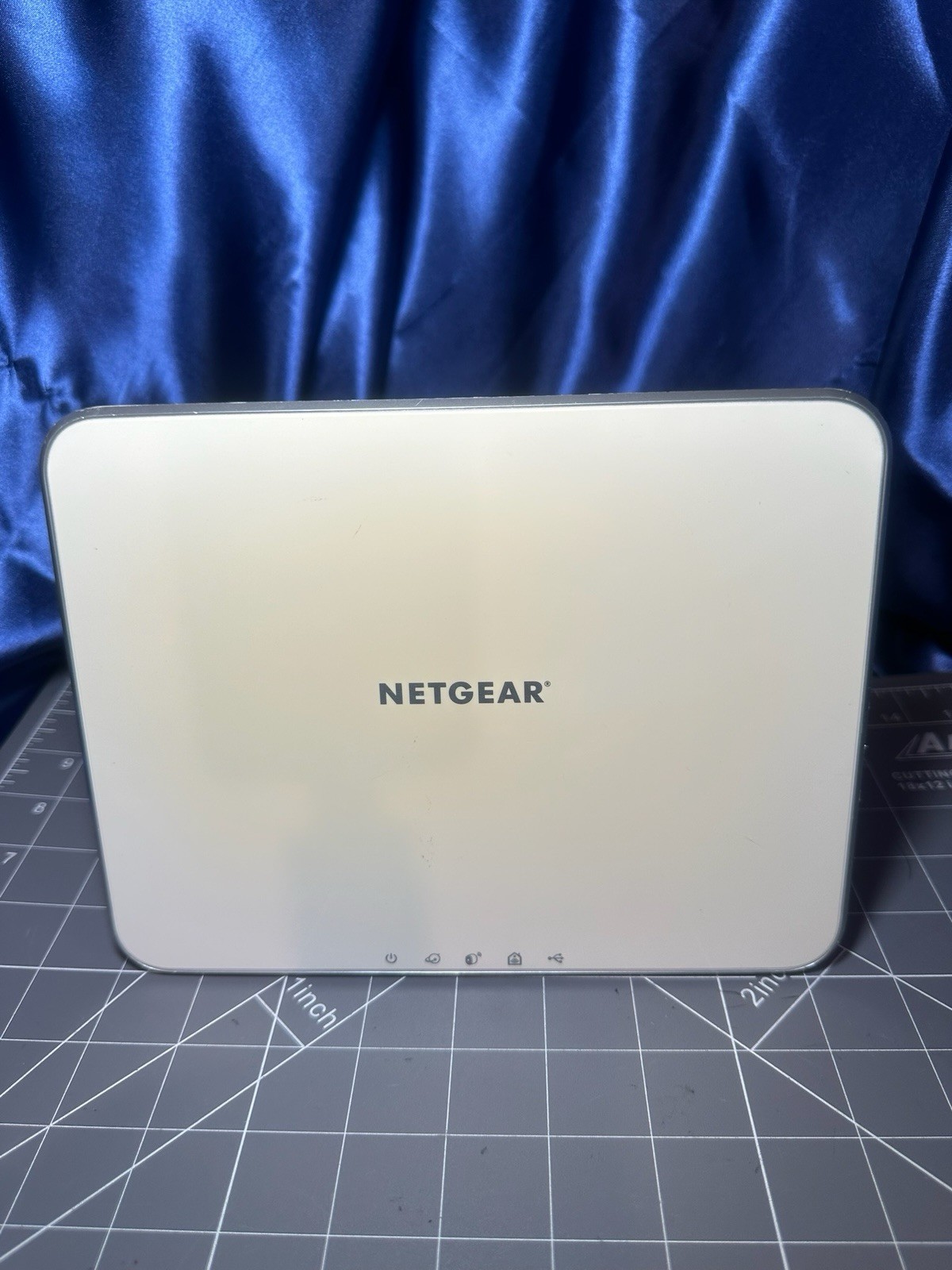 NETGEAR VMB3000 Arlo Camera Base station & (1) Camera W/power Cord