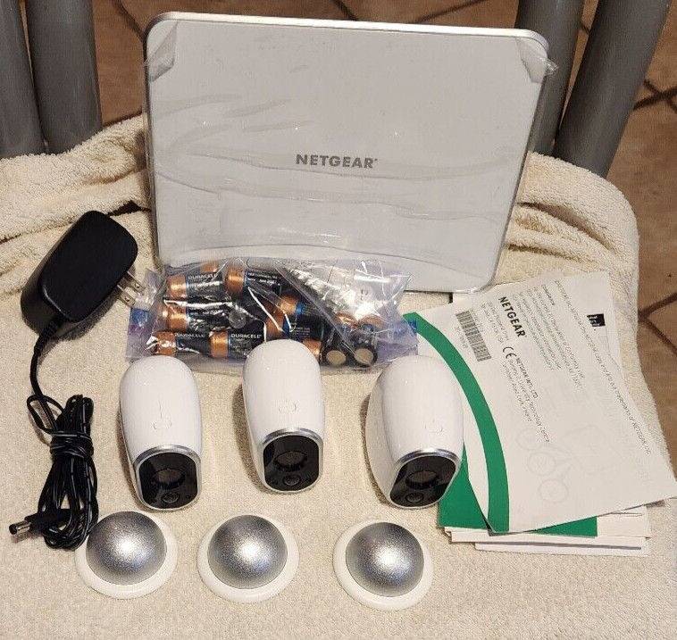 Arlo by NETGEAR Security System 3 Wire Free HD Camera Indoor/Outdoor – USED