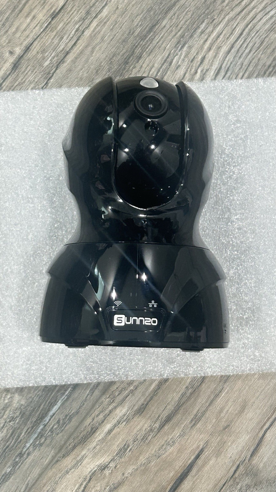 Sunnzo Wireless IP/Network Indoor Surveillance Camera Black