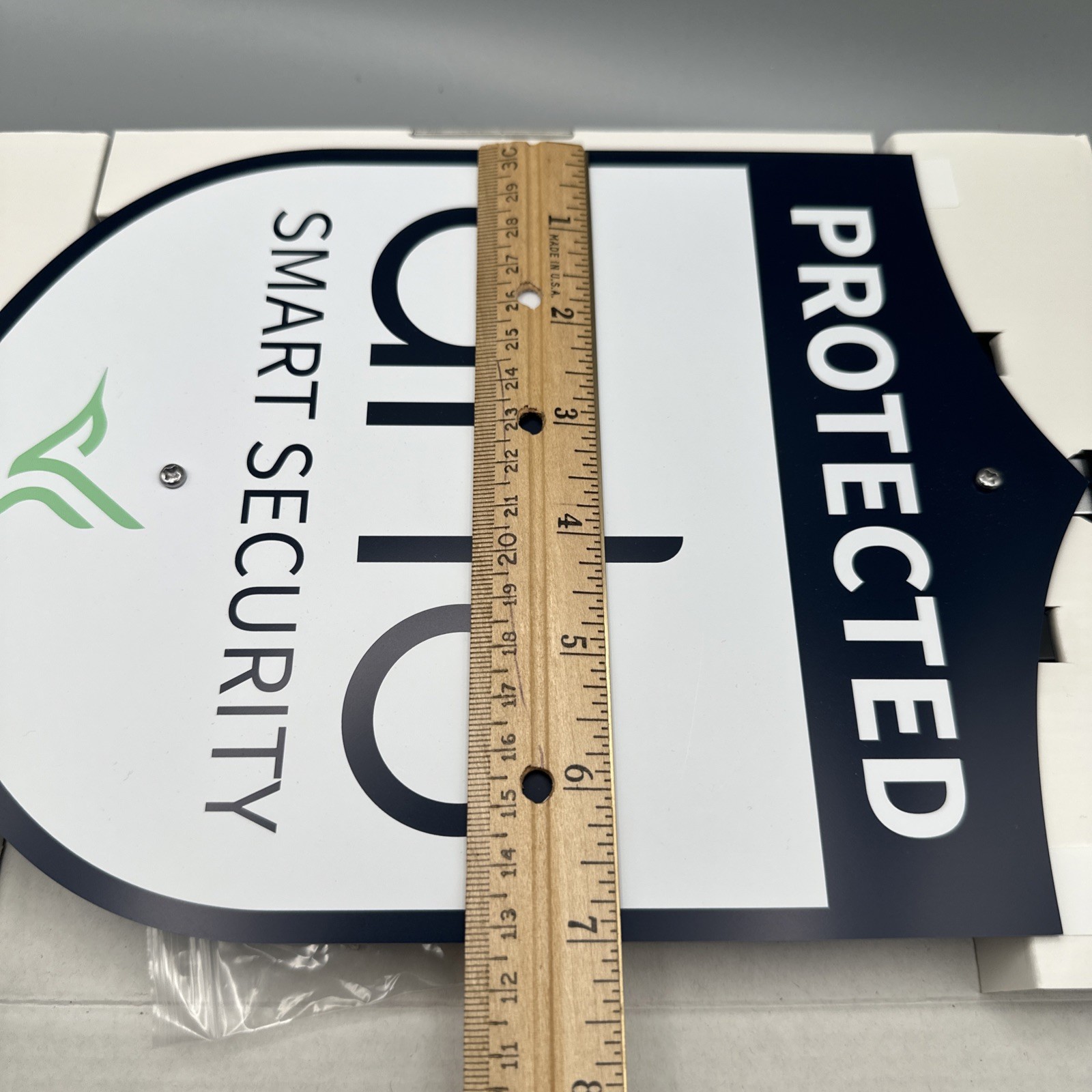 Arlo Yard Sign Smart Security AYS1000-10000S 7 inch wide by 26 inches tall