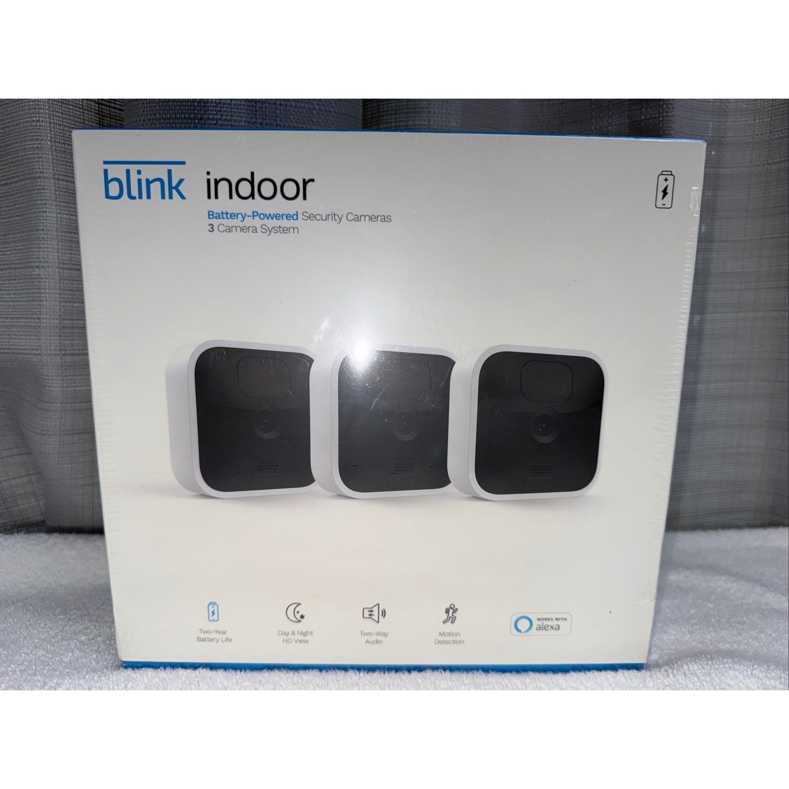 Blink Indoor security 3 Camera System Battery-Powered HD motion detection audio