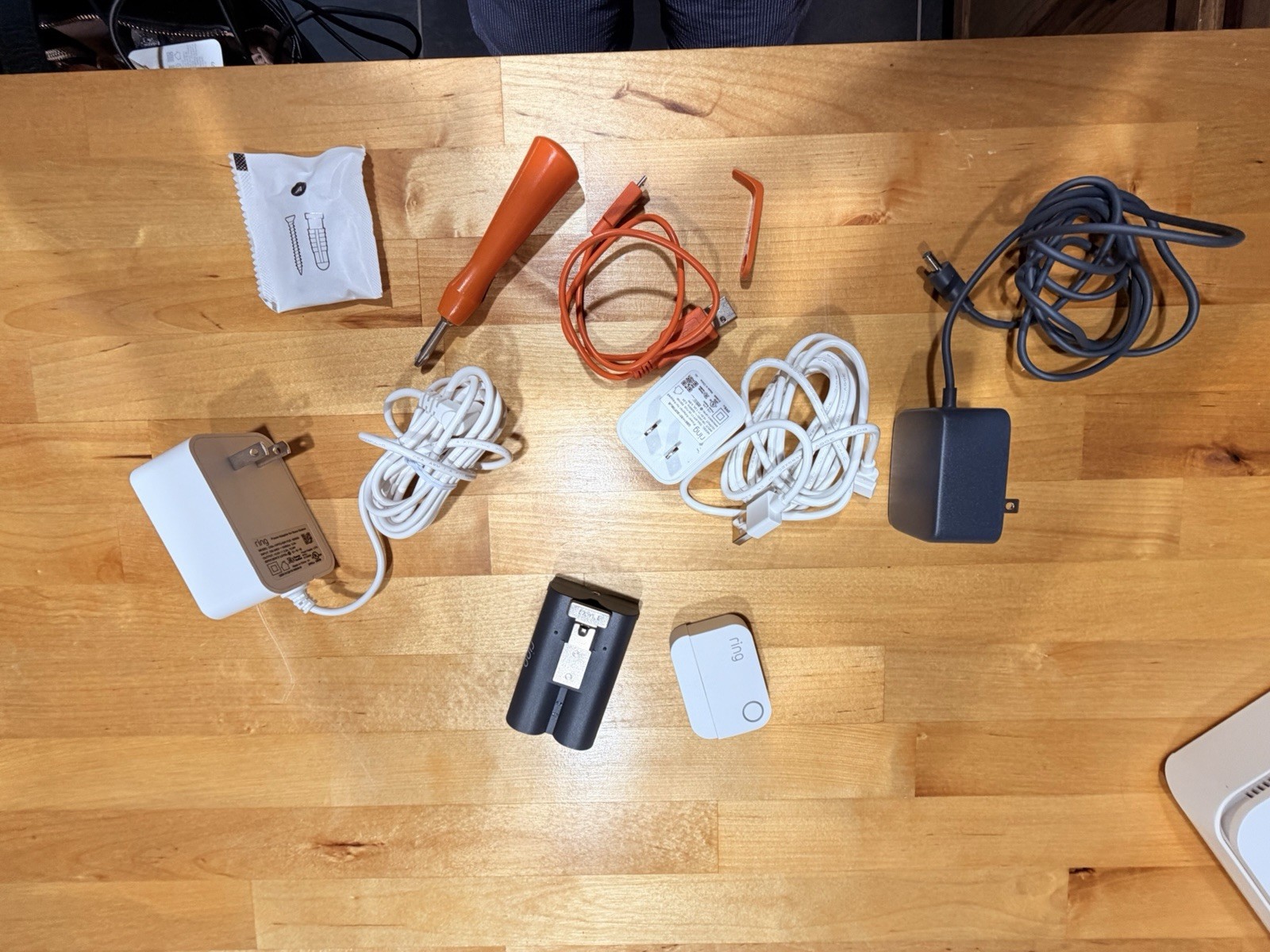 Ring Alarm Pro Bundle 3 Cameras 2K Doorbell Keypad 3 Echo Alexa Smart Home