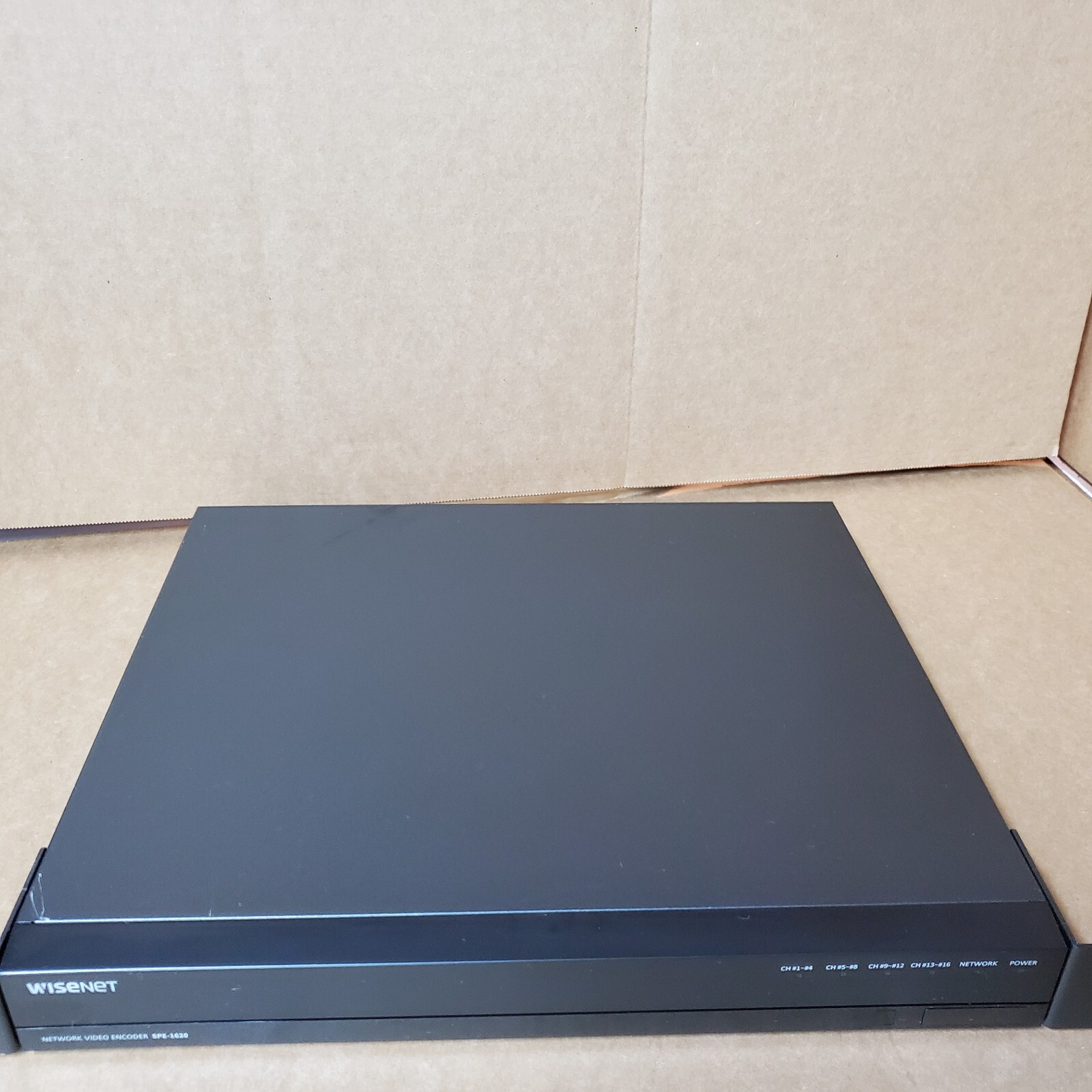 Hanwha Techwin WiseNet SPE-1620 16-Channel 2MP Network Security Video *READ*