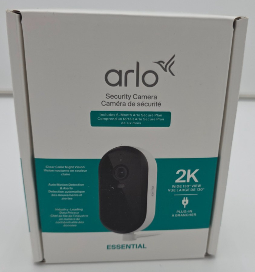 Arlo Essential 2K Camera White Wired Plug-In Outdoor WiFi + Spotlight 6Mo Plan