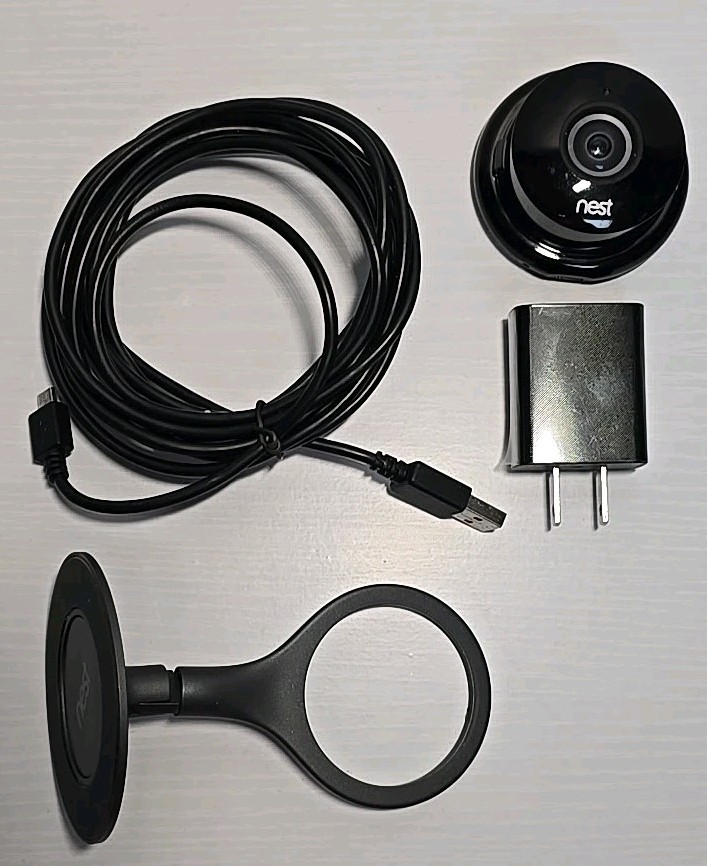 Google Nest Cam Indoor Security Camera A0005 (1st Gen) Black USB Pre-owned READ