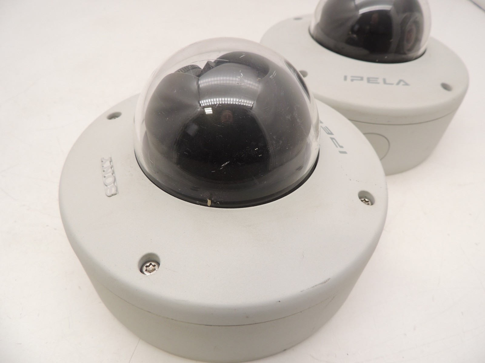 Lot of 2 Sony IPELA SNC-DS60 Network IP POE Dome Security Camera w/ Plate