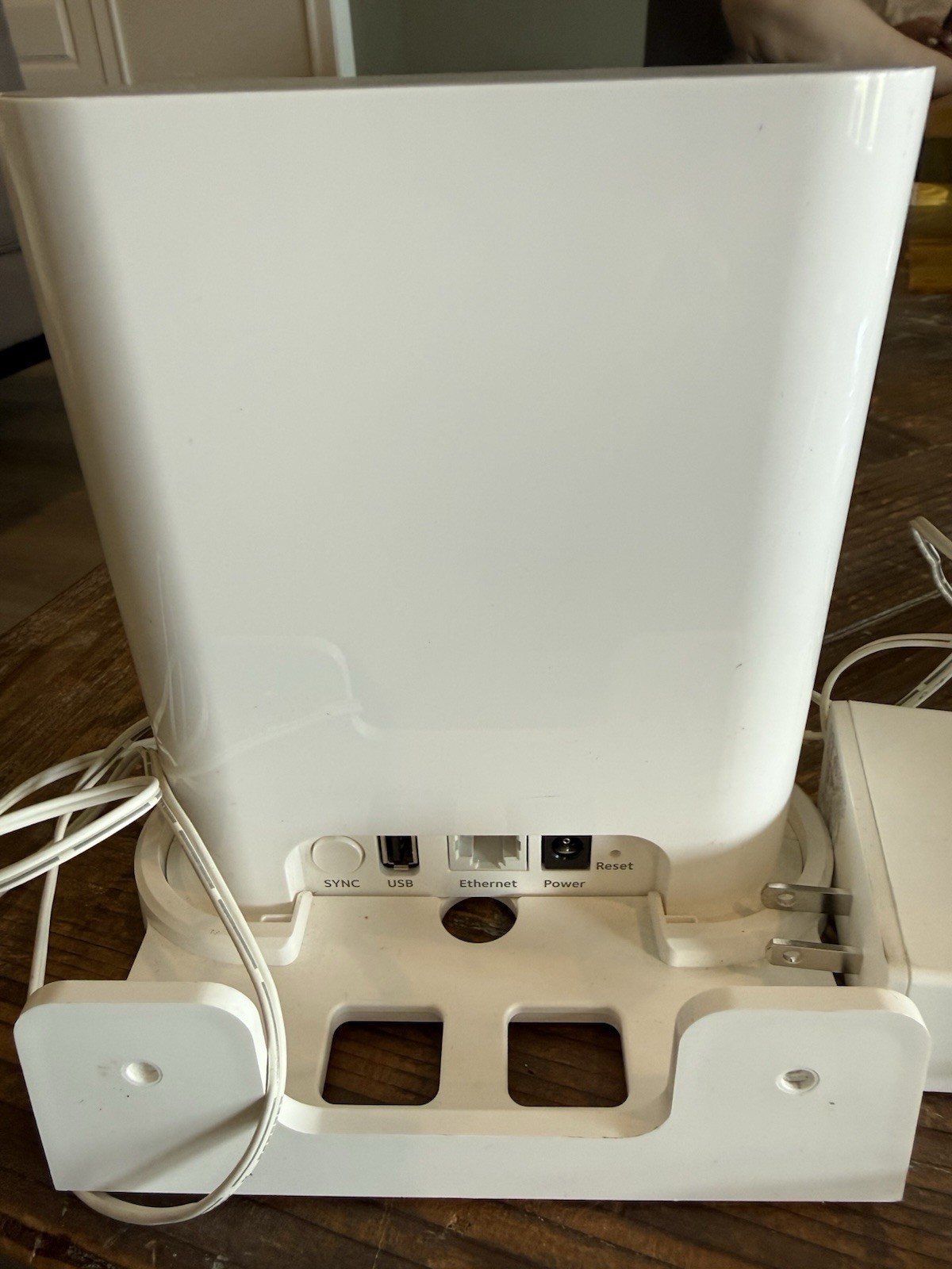 Arlo Smarthub Base Station Hub White Ethernet USB Port w/Power Adapter