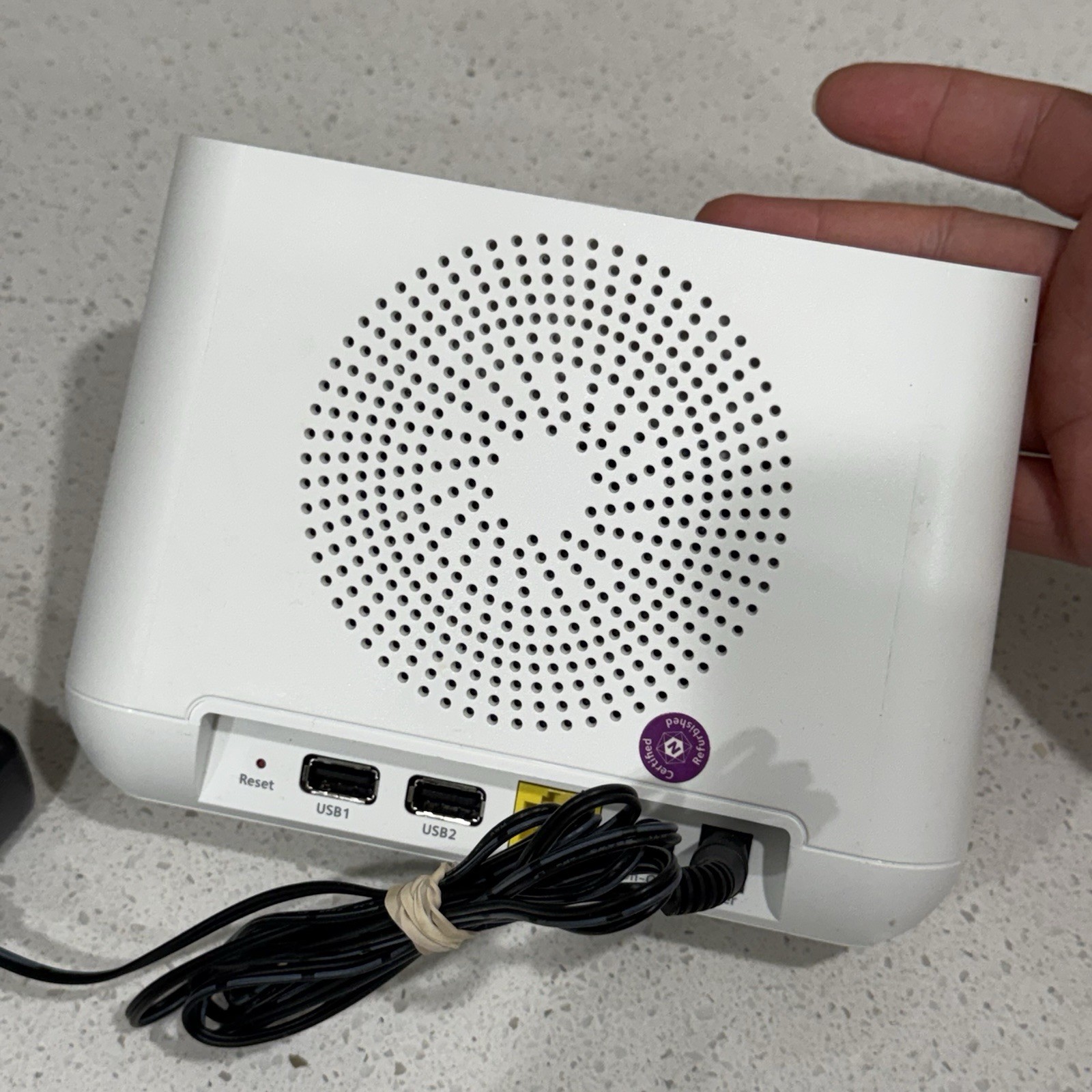 Netgear Arlo VMB4000 Wireless Security Hub Base Station w/ Power Adapter