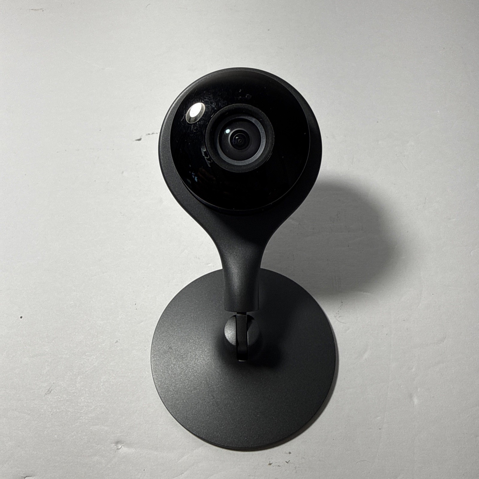 Google Nest Cam Indoor Security Plug-in Wi-Fi Camera NC1102ES A0005 Preowned .