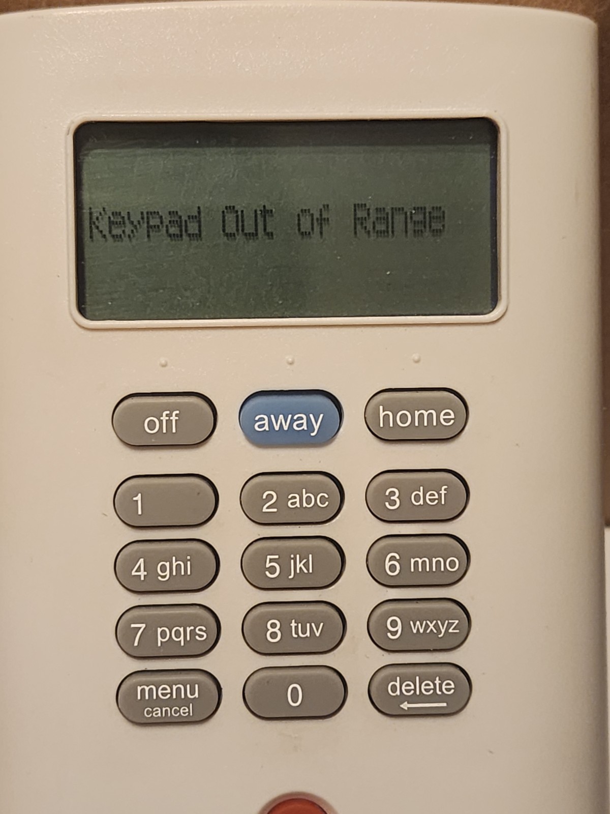SimpliSafe SimpliCam SSCM1 Indoor Security Camera & Simplisafe Keypad KP1000