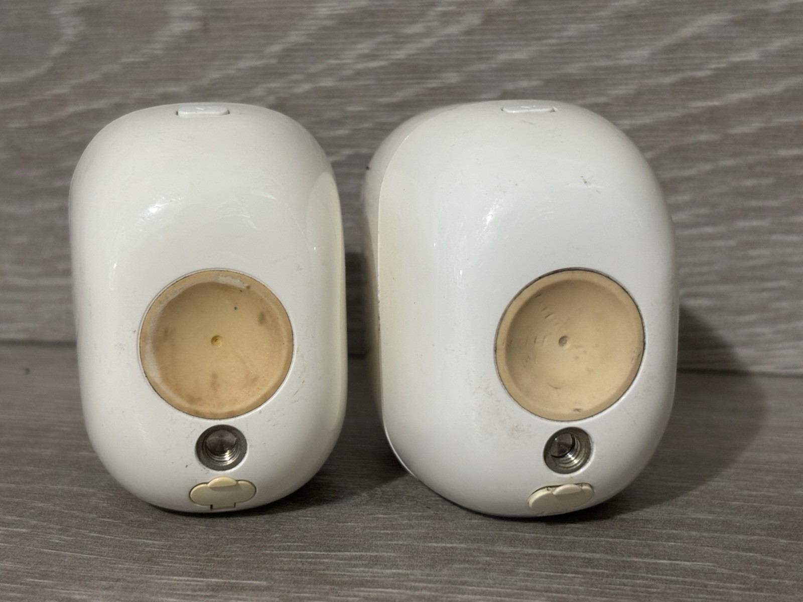 2x NETGEAR Arlo Base Stations VMB40000 VMB4540 and 2 VMC4030P Cameras – AS-IS