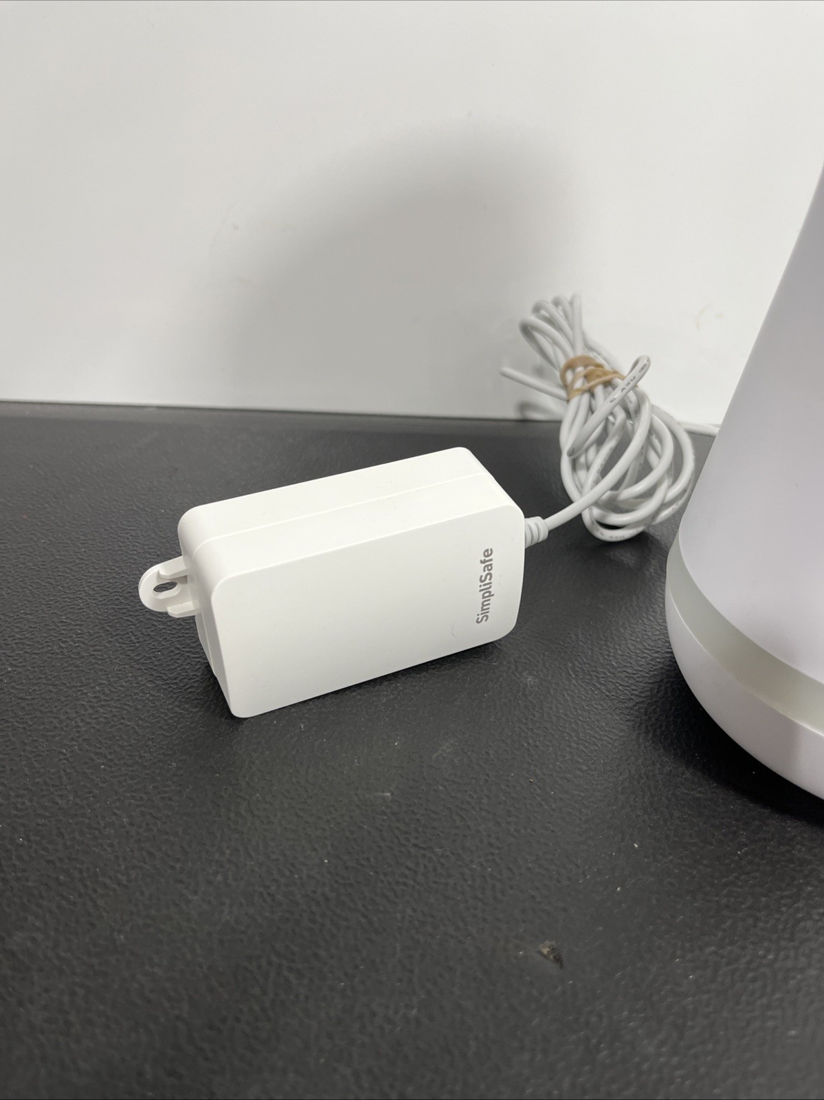 SimpliSafe SSBS3 Base Station Home Security System With Power Cord.