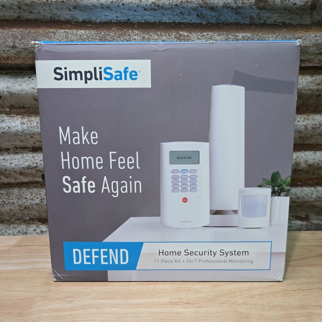 SimpliSafe “Defend” Home Security System 11-pc OPEN BOX