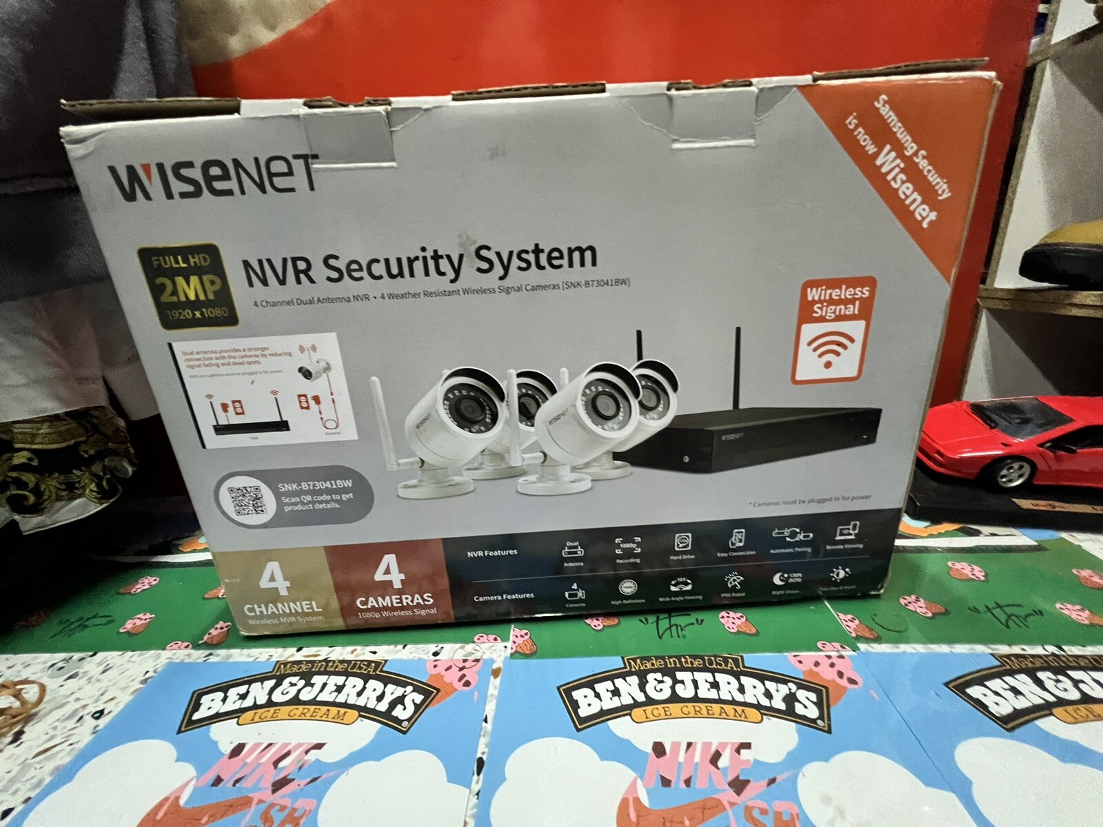 Wisenet SNK-B73041BW 1TB HD, 4 Bullet Cameras 1080p Dual Antenna Indoor/Outdoor