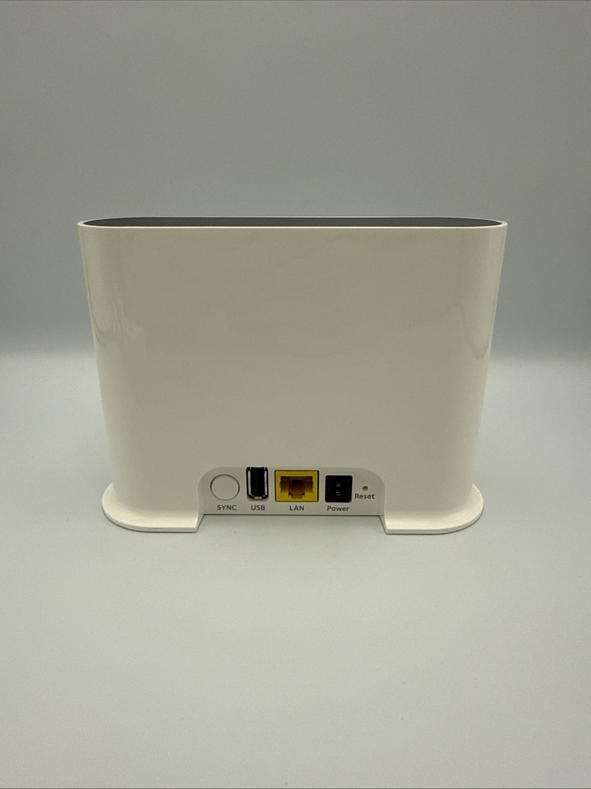 Arlo VMB4500 SmartHub Base Station WiFi Hub w/ Power Adapter & Ethernet Cable