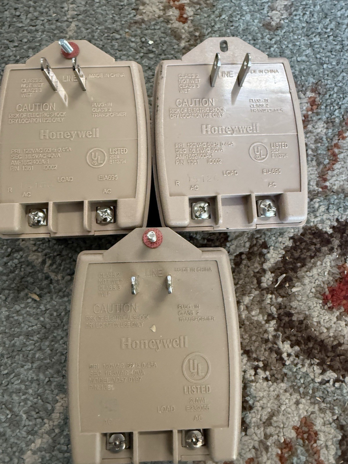 Honeywell 1361 TRANSFORMER AD57-0197 INPUT 120VAC 60Hz 0.45A OUT 16.5VAC 40VA
