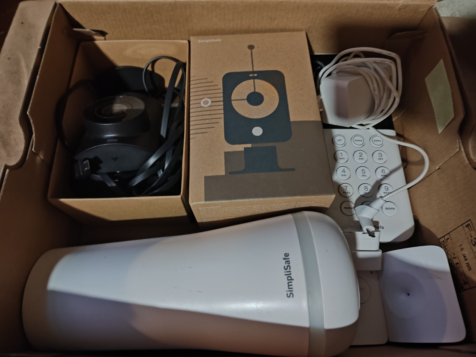 SimpliSafe Lot – 2 SimpliCam SSCM1 Cams Tested Working – And Some FREE SS Extras