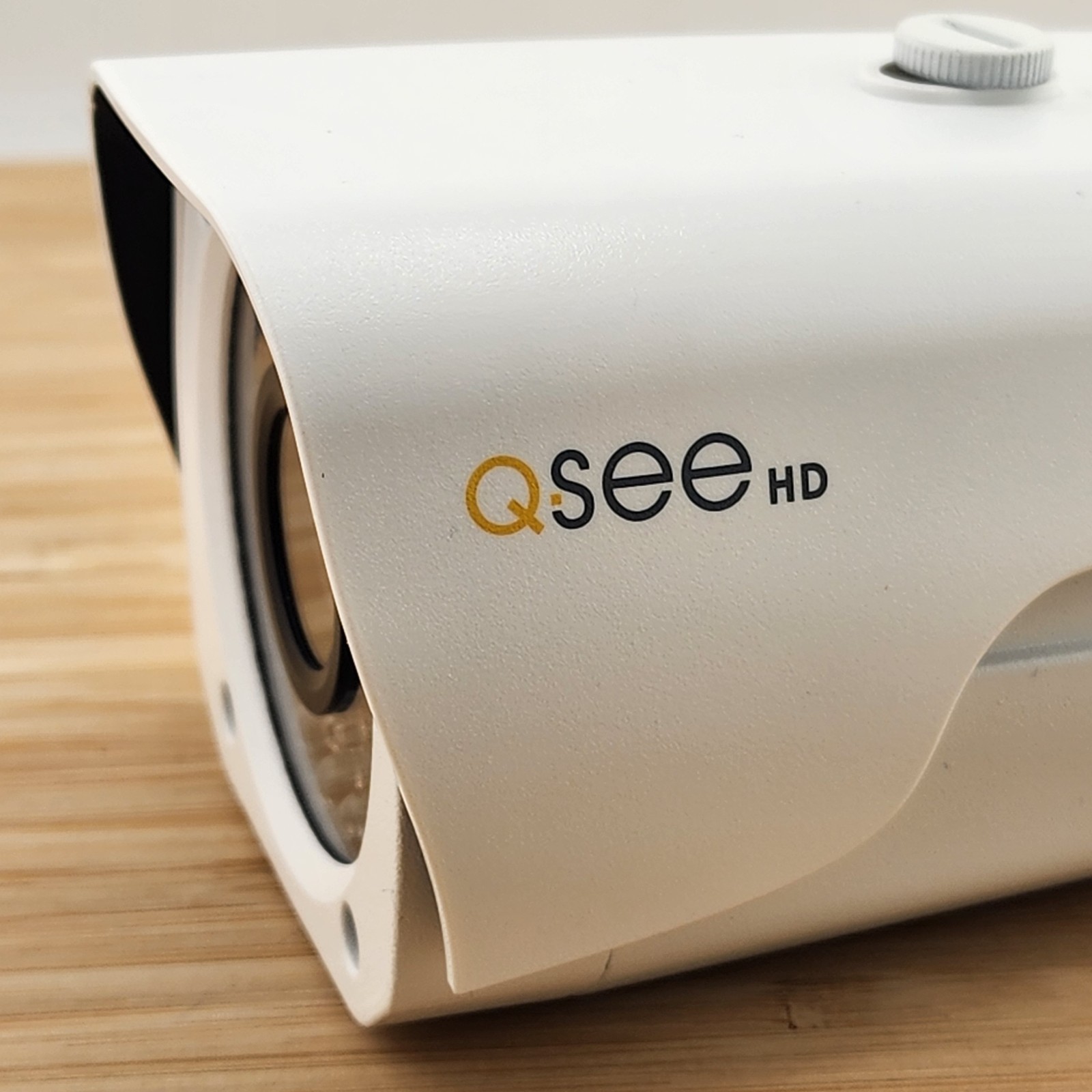 Q-See Freedom IP HD Color Security Camera, QCN8012B, HD 1080P 2MP Indoor/Outdoor