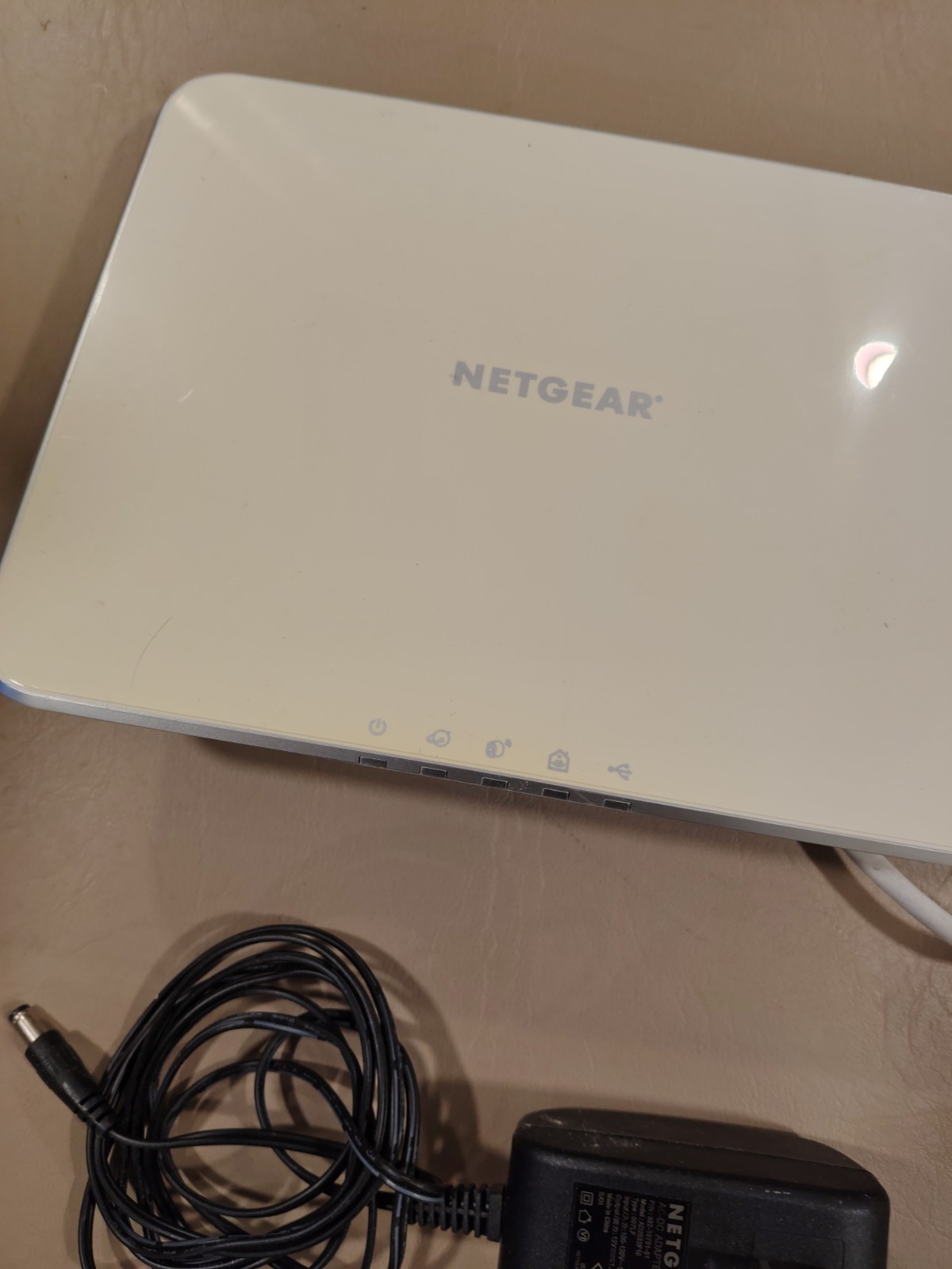 Lot of UNTESTED Netgear Arlo Cameras Charger Base Station Add Ons