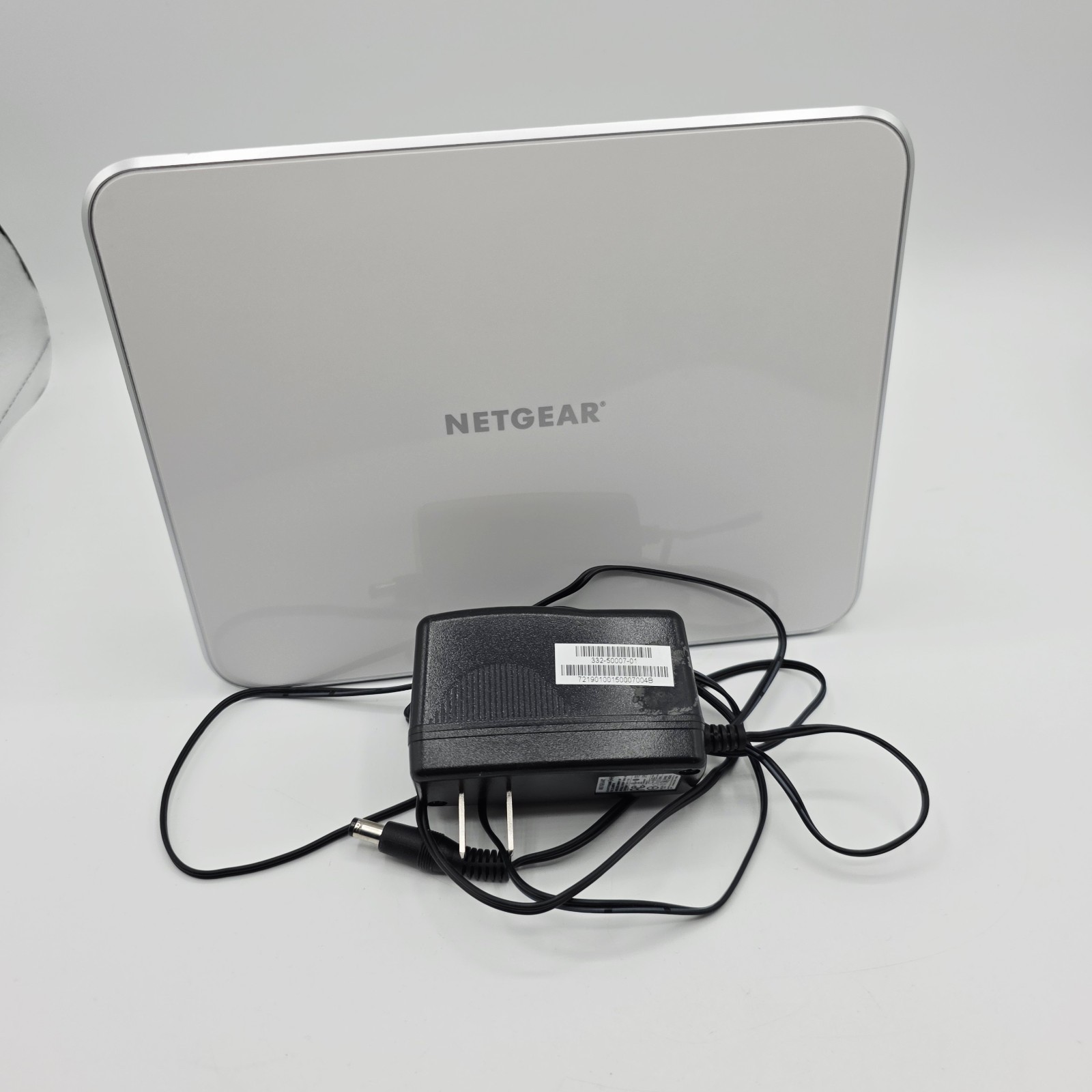 Netgear Arlo VMB3000 Smart Home Base Station W/ AC Power Adapter