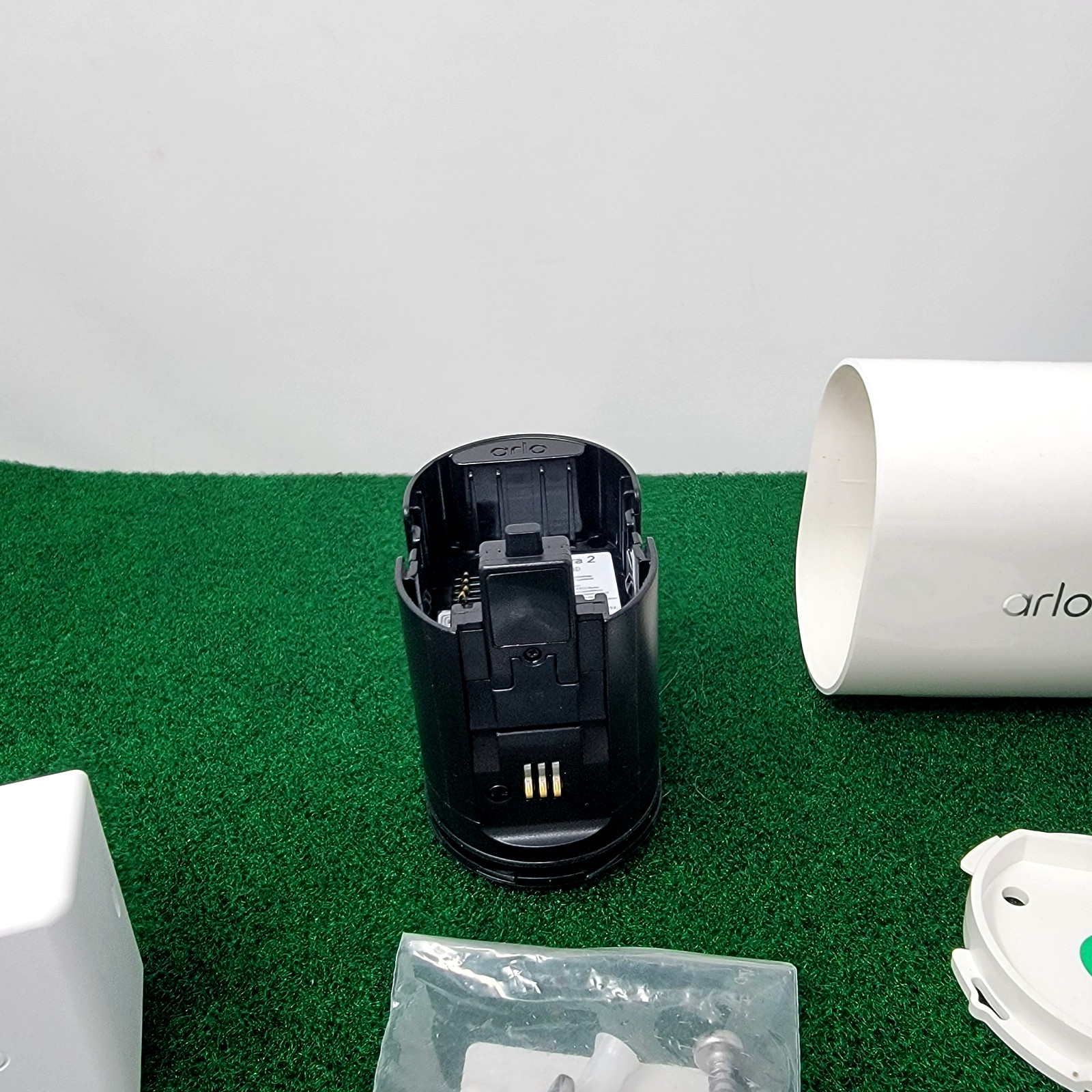 Arlo Ultra UHD 4K Add-on Security Camera – VMC5040 Battery Mount Charger Lot