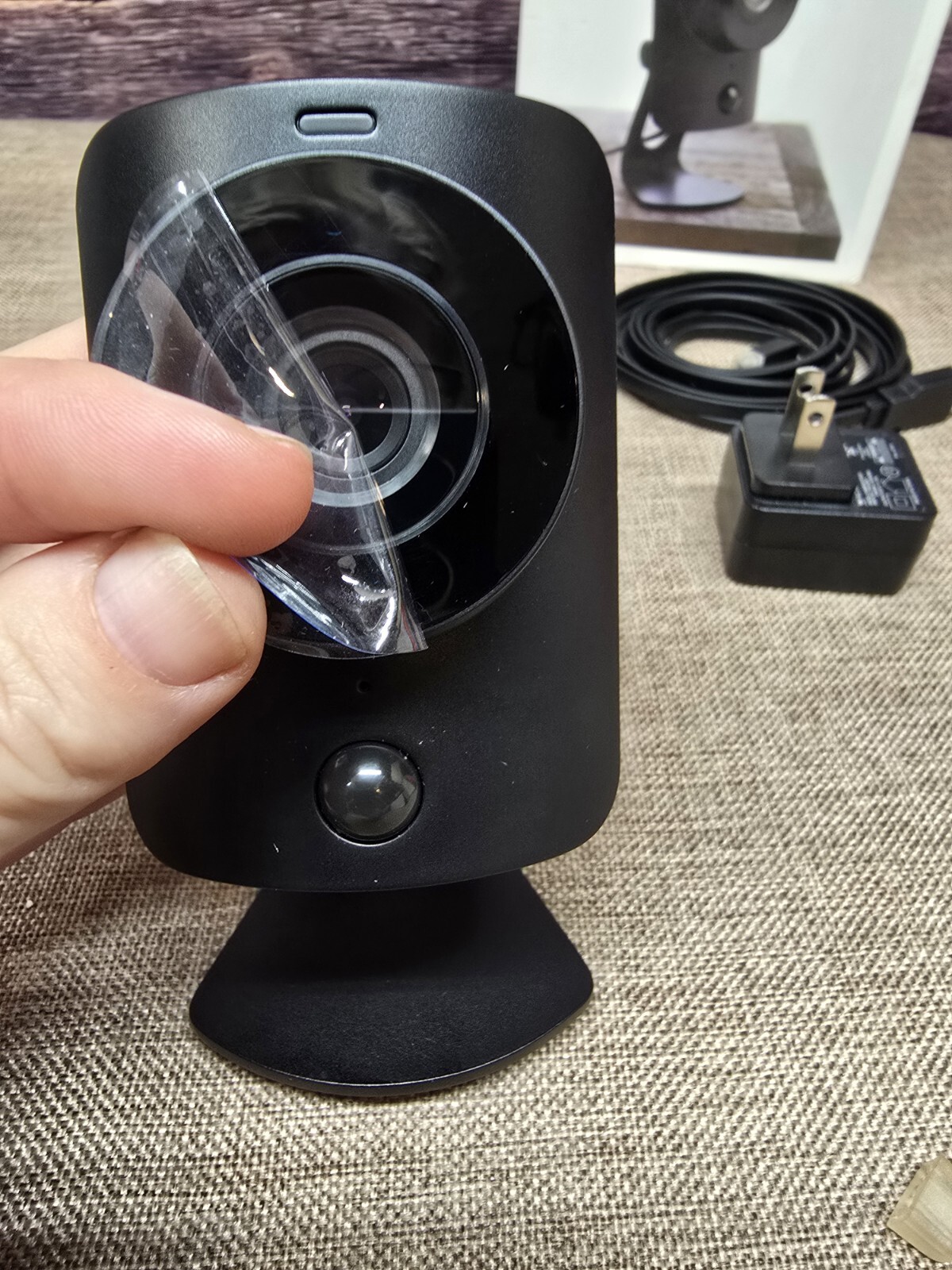 SimpliSafe SimpliCam 1080p Wireless Security Camera – Black