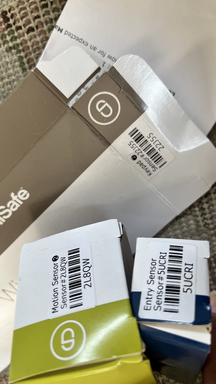 SimpliSafe Home Security System 17 Pcs Model SSCS2 Lot