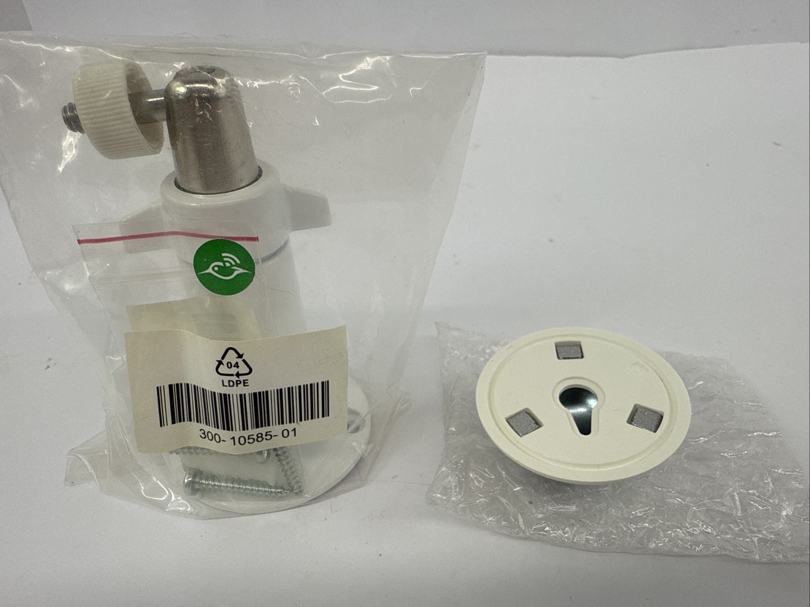 2 NETGEAR ARLO VMC3030 Indoor/Outdoor Security Cameras with Mounts Untested