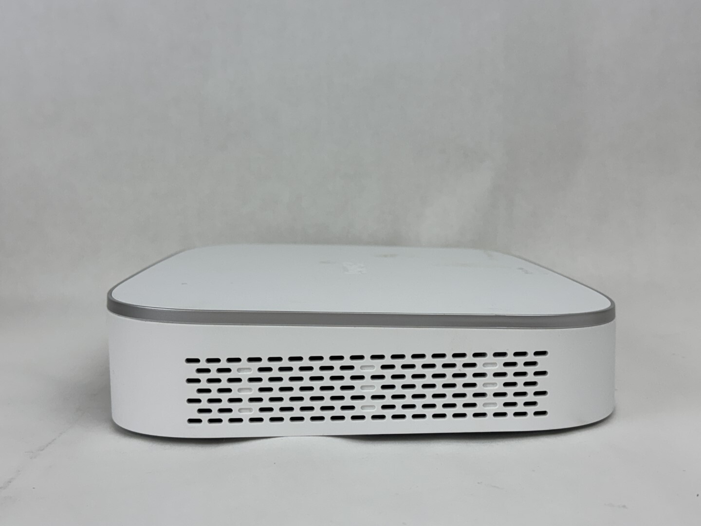Lorex 8-Ch 8 Cameras D861A82-8DA8E Wired 4K UHD 2TB DVR – U