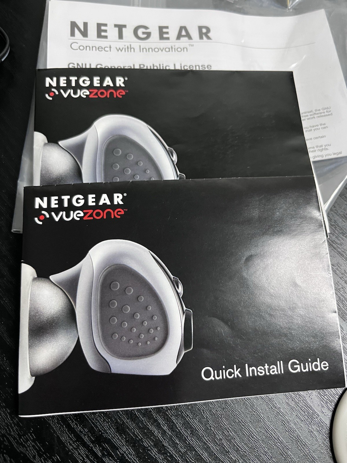 NETGEAR VUEZONE WIRELESS GATEWAY VIDEO MONITOING SYSTEM BASE 2 Cameras And More