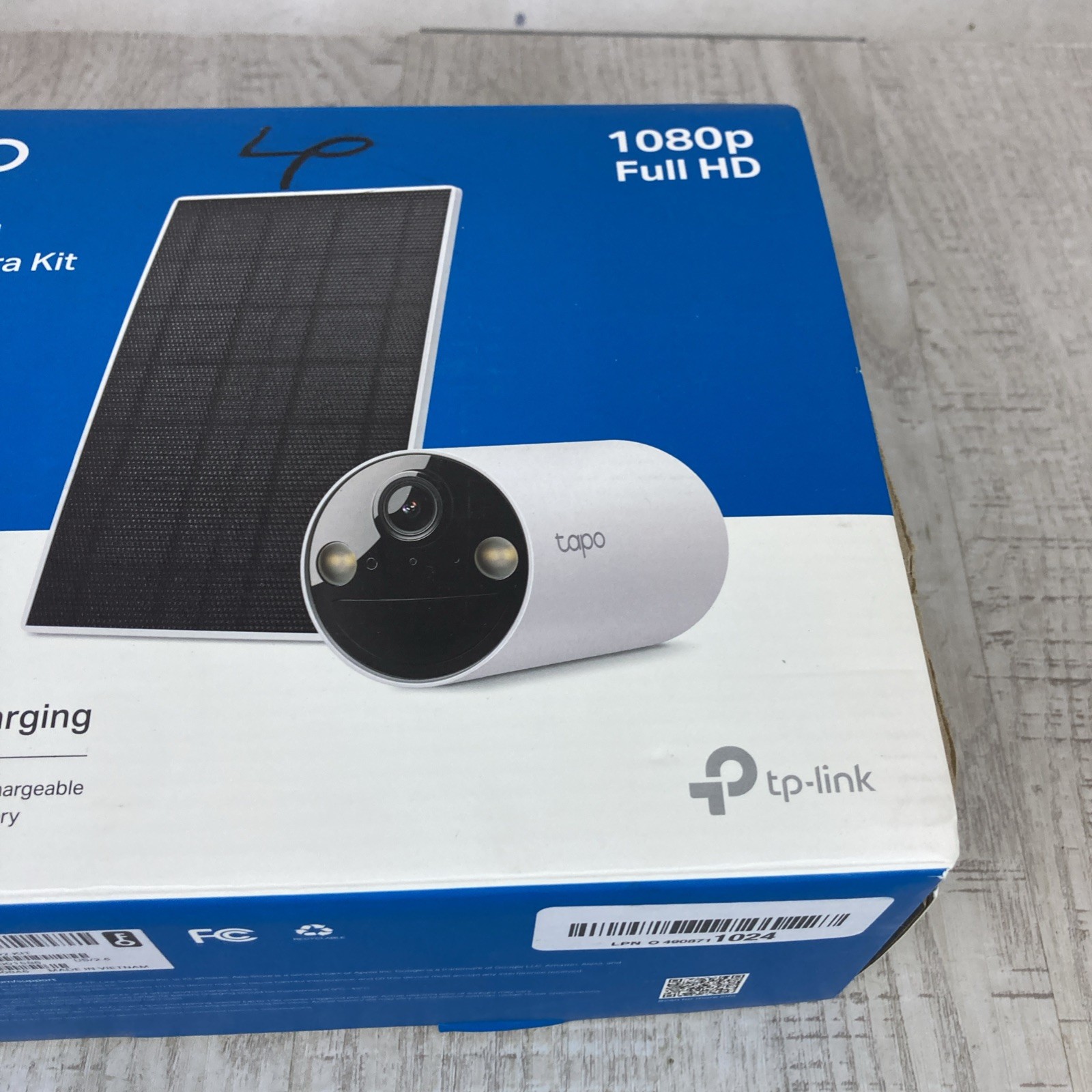 Tapo C402 KIT Solar Security Camera Wireless Outdoor 1080p Battery Powered White