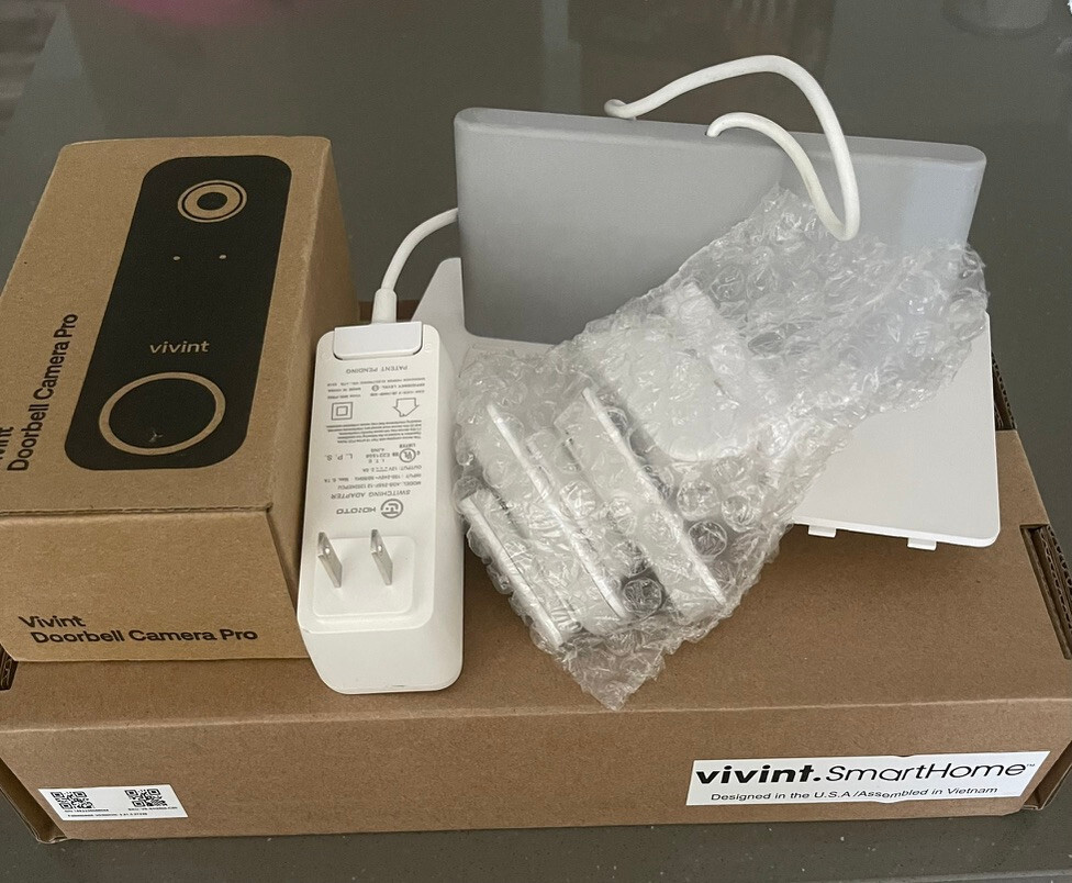 Vivint New Model Panel & Pro Doorbell Cam with 4 Sensors