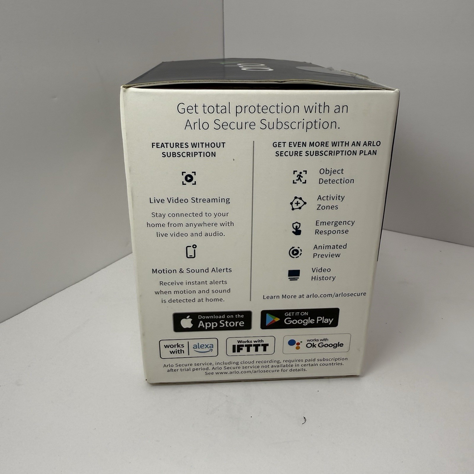 Arlo VMC3030 8 Cameras Plus 1 Arlo Pro 5s 2K Base Station 36 Batteries and Signs