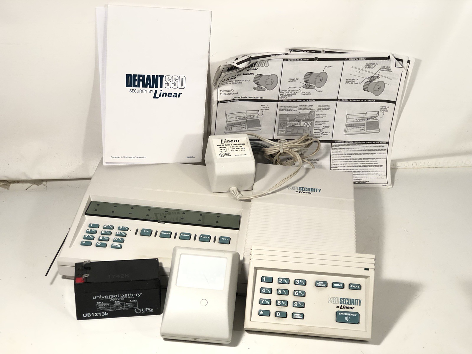 Linear Defiant 1704 SSD Security Resident System Receiver Hub Sensor Remote Pad