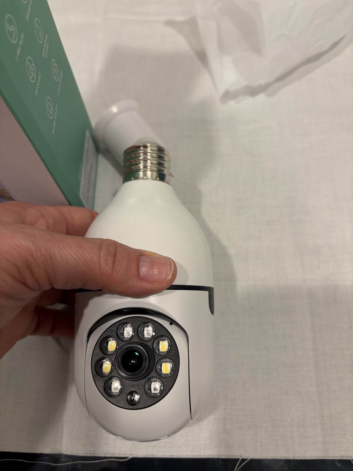 Wi-Fi Smart Bulb Camera night camera inside outside security supervision video
