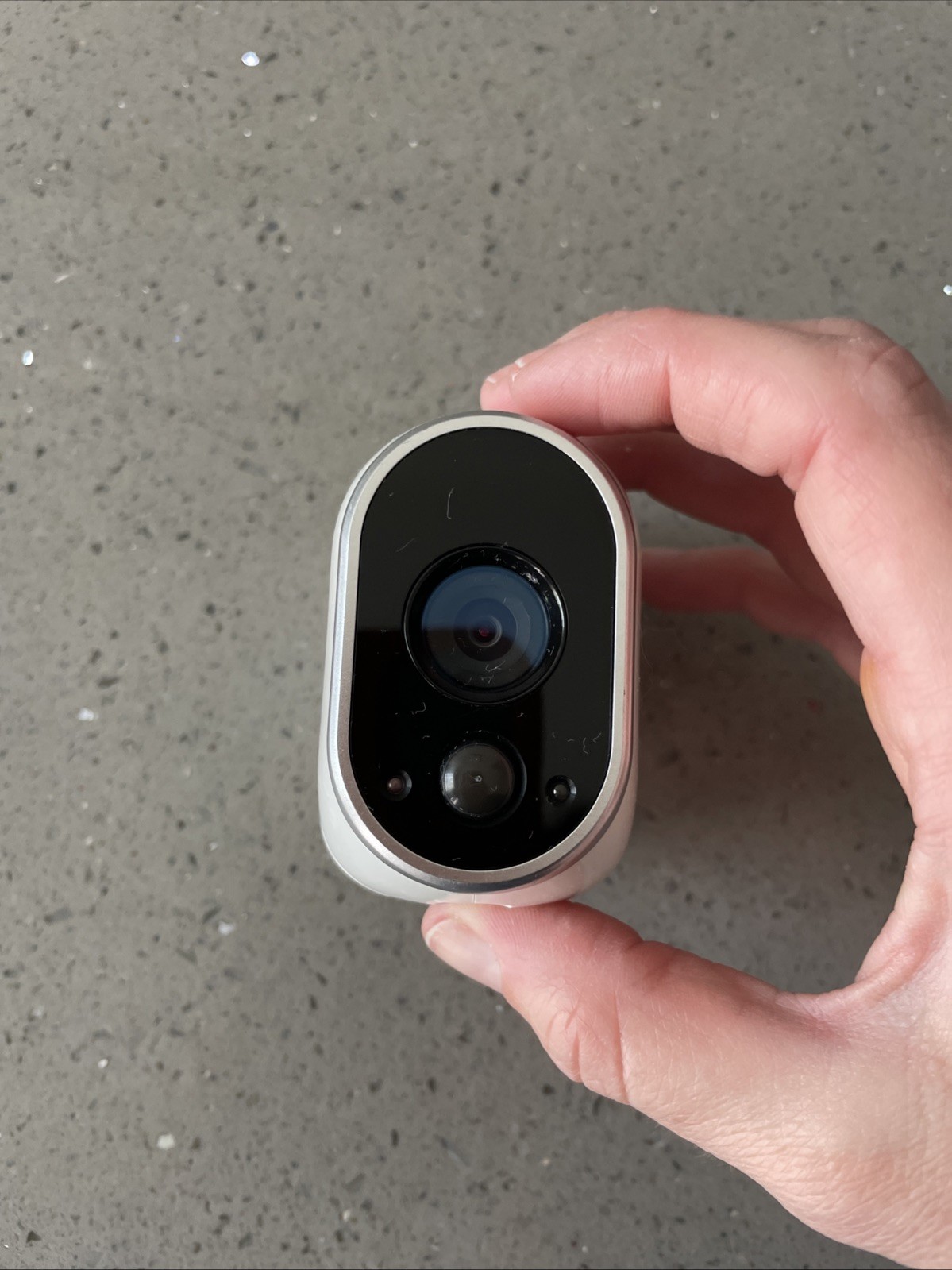 (M) Arlo NETGEAR VMC3030 HD Security Camera Magnetic