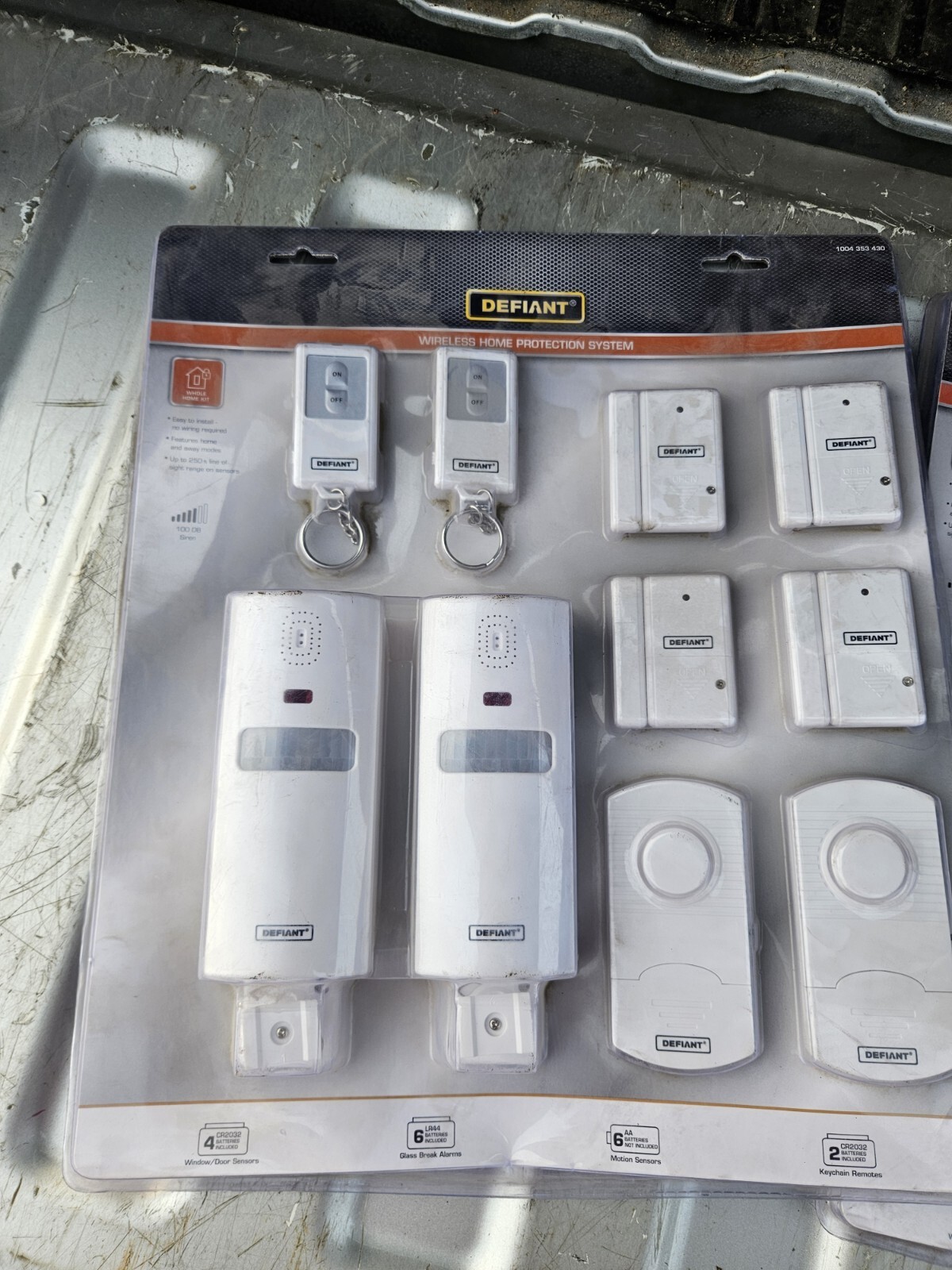 Lot of 2 Defiant Wireless Home Security Protection System Complete 4 Door/window