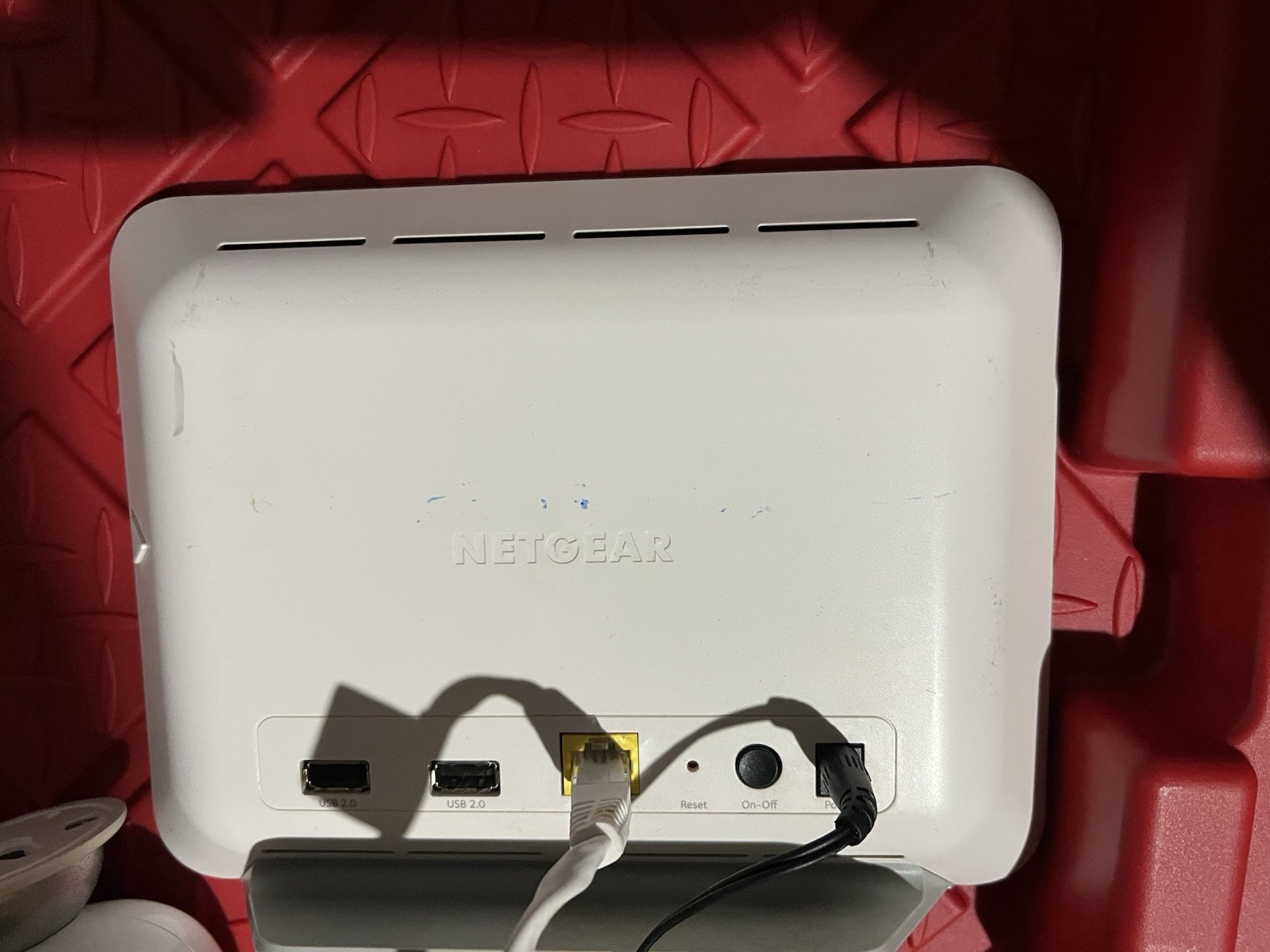 Arlo Netgear VMB3000 Wireless Security Camera System – 2 Cameras + Base Station
