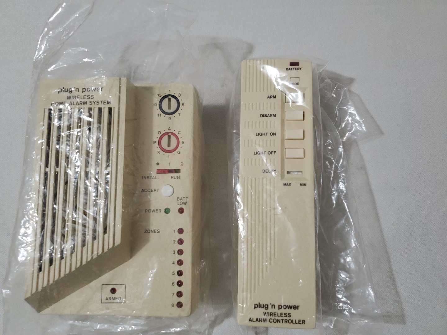 Radio Shack Wireless Home Control Security System 61-2611 – New Opened Vintage