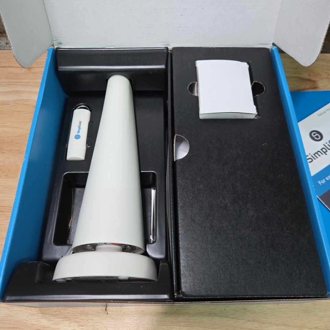 SimpliSafe “Defend” Home Security System 11-pc OPEN BOX