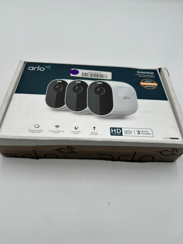 Arlo Essential Spotlight Wire-Free Security Camera – 3 Pk 1080p – NOB