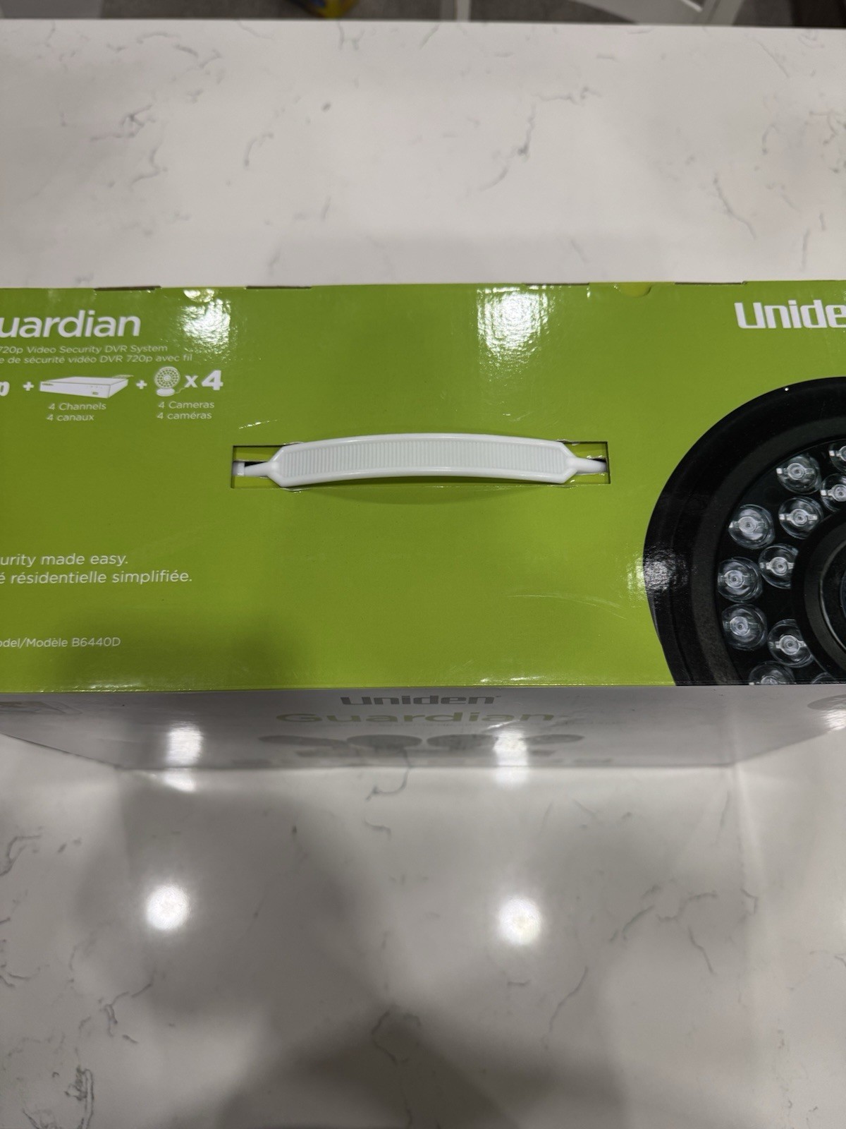 Uniden Guardian B6440D Video Security System 4-Channel DVR 4 Cameras 500GB